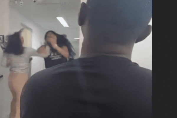 Briga entre mulheres quase termina em tragédia dentro da UPA de Itaipava, em Petrópolis