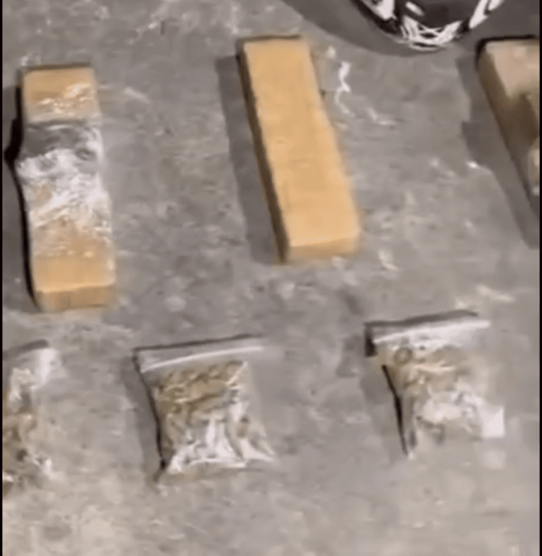 Motoboy que pertence a uma farmácia de Nova Friburgo é preso com grande quantidade de drogas