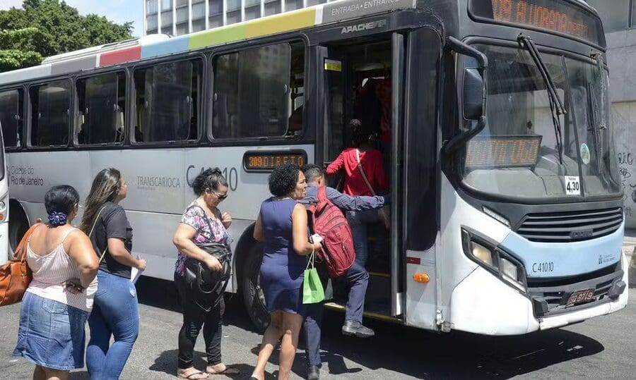 Tarifa de ônibus aumenta na cidade do Rio de Janeiro e passa a ser R$ 4,70 a partir deste domingo - Foto Thomaz Silva - Agência Brasil