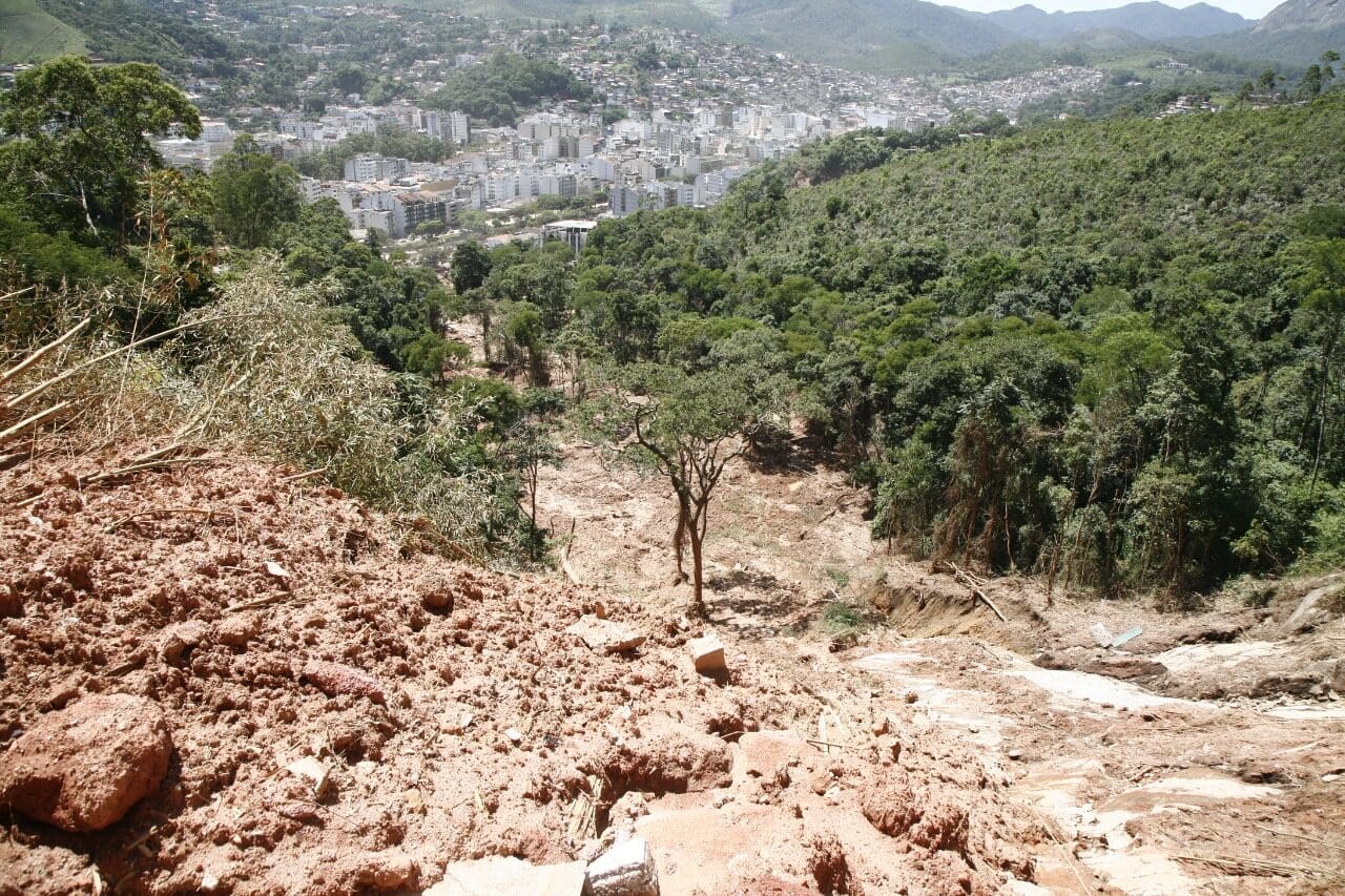 Tragédia climática de 2011 vitimou centenas de pessoas em Nova Friburgo e região serrana do Rio de Janeiro - Fotos David Massena (7)