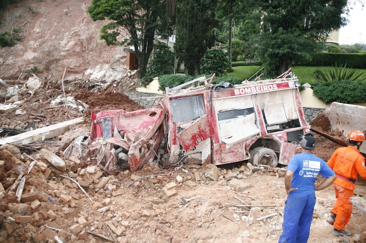 Tragédia climática de 2011 vitimou centenas de pessoas em Nova Friburgo e região serrana do Rio de Janeiro - Fotos David Massena (7)