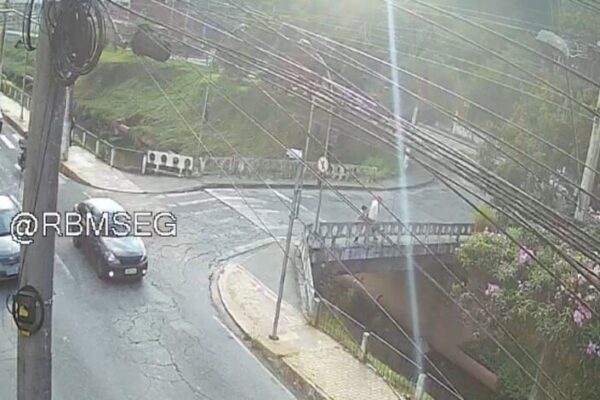 Trânsito em Nova Friburgo manhã de quarta 5 de julho