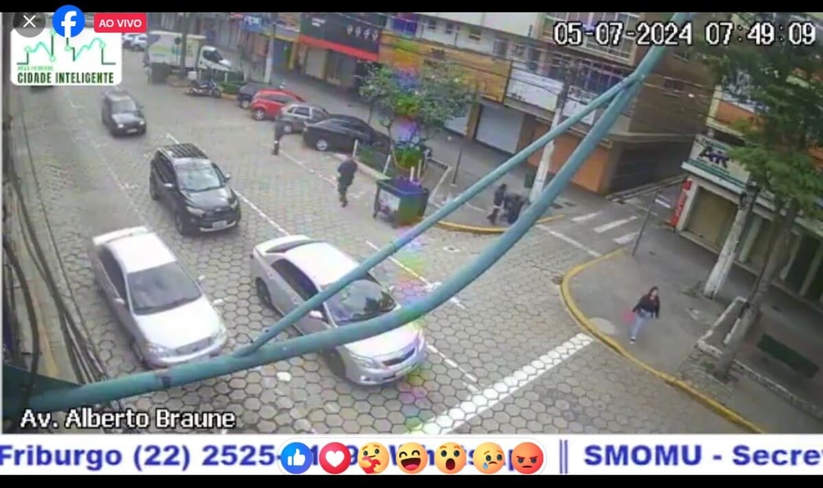 Trânsito em Nova Friburgo na manhã desta sexta-feira 5 de julho