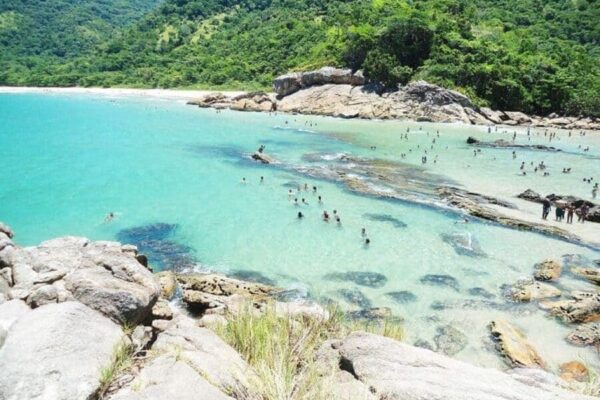Trindade, um dos paraísos de água cristalina do Estado do Rio de Janeiro (1)