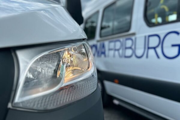 Vans serão utilizadas em bairros de Nova Friburgo com tarifa pela metade do preço