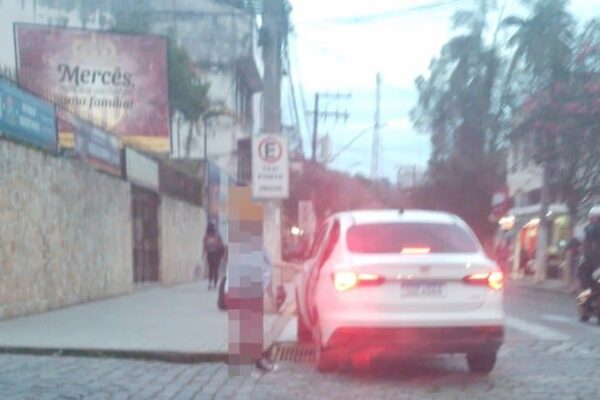 Vereador Cascão do Povo teria utilizado carro da Câmara para buscar filha em colégio particular em Nova Friburgo