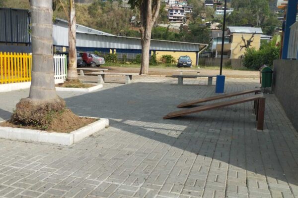 Local onde seria instalada a Academia ao ar livre ainda está sem os equipamentos