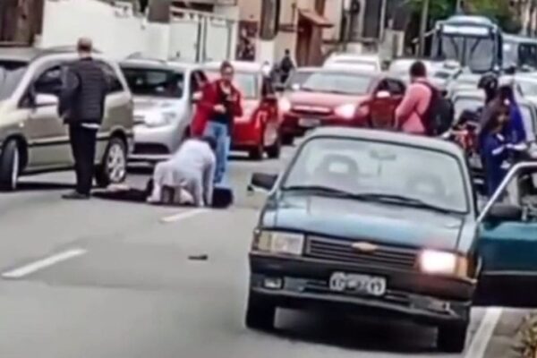 Acidente de trânsito em Nova Friburgo com motociclista ferido