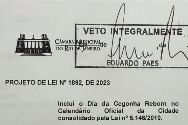 Documento oficial com veto de Eduardo Paes ao projeto de lei 1892, de 2023, sobre o Dia da Cegonha Reborn.