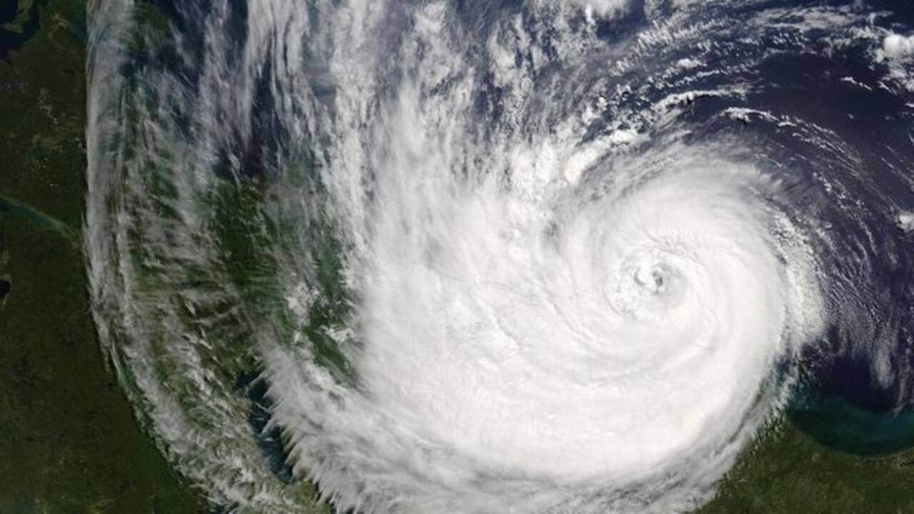 Imagem de satélite mostra ciclone extratropical sobre o Rio de Janeiro.