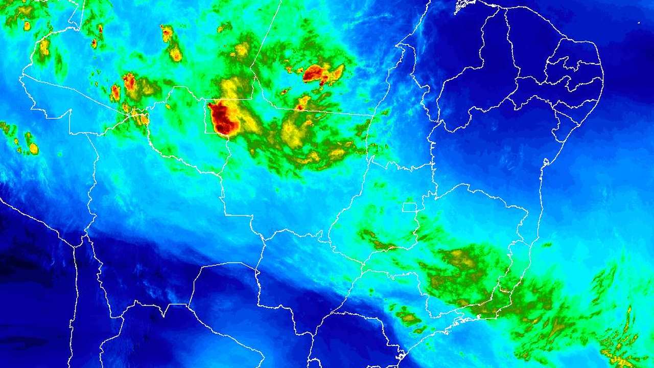 Imagem de satélite mostra frente fria sobre o Rio de Janeiro com possibilidade de tempestades.