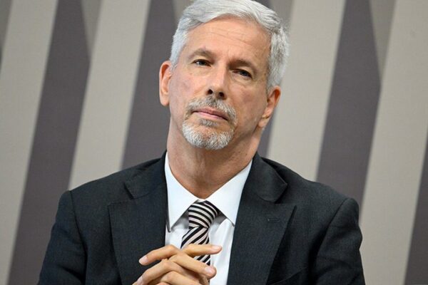 Laudemar de Aguiar Neto em sabatina na CRE