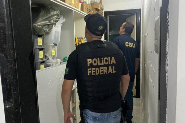 Polícia Federal e CGU em operação contra desvios no SUS no Rio de Janeiro