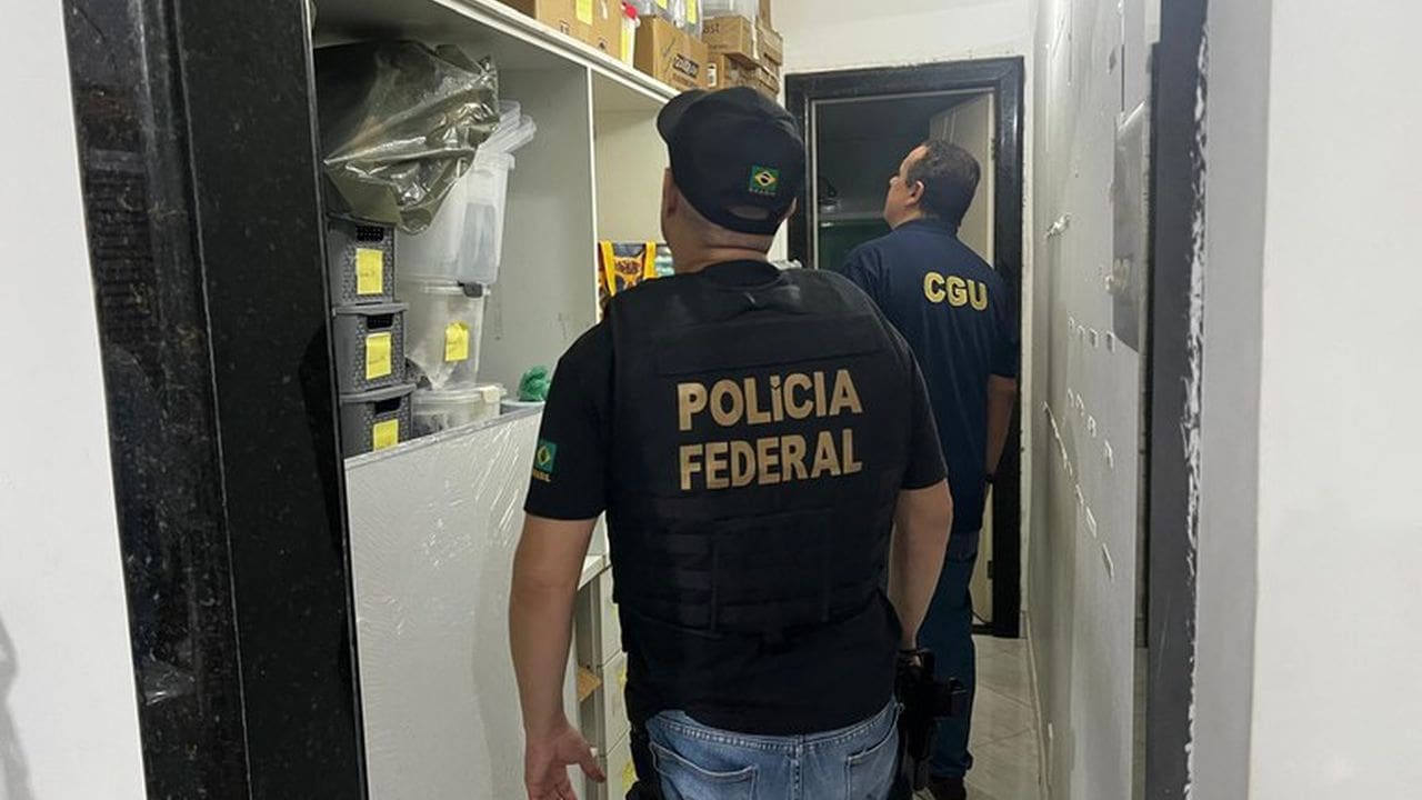 Polícia Federal e CGU em operação contra desvios no SUS no Rio de Janeiro