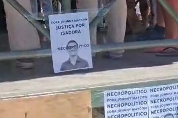 Protesto em Lumiar por justiça para Isadora e abertura do posto de saúde.