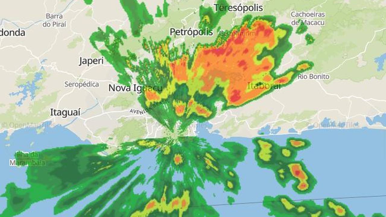 Radar meteorológico do Rio de Janeiro mostrando áreas de chuva intensa, indicando previsão de ventos fortes.