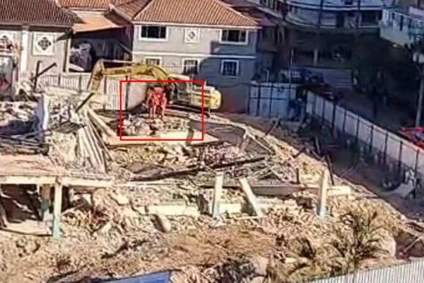 Resgate em andamento após desabamento de laje em clube de xadrez em Nova Friburgo.