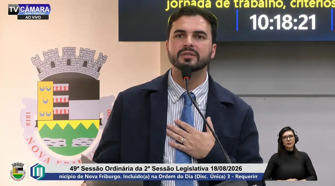 Primeira página do requerimento de Marcos Marins sobre a redução da jornada dos servidores municipais