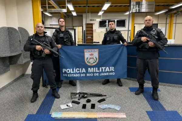 Carro abordado durante o patrulhamento foi apresentado na 151ª Delegacia de Polícia. Foto: Divulgação/Polícia Militar