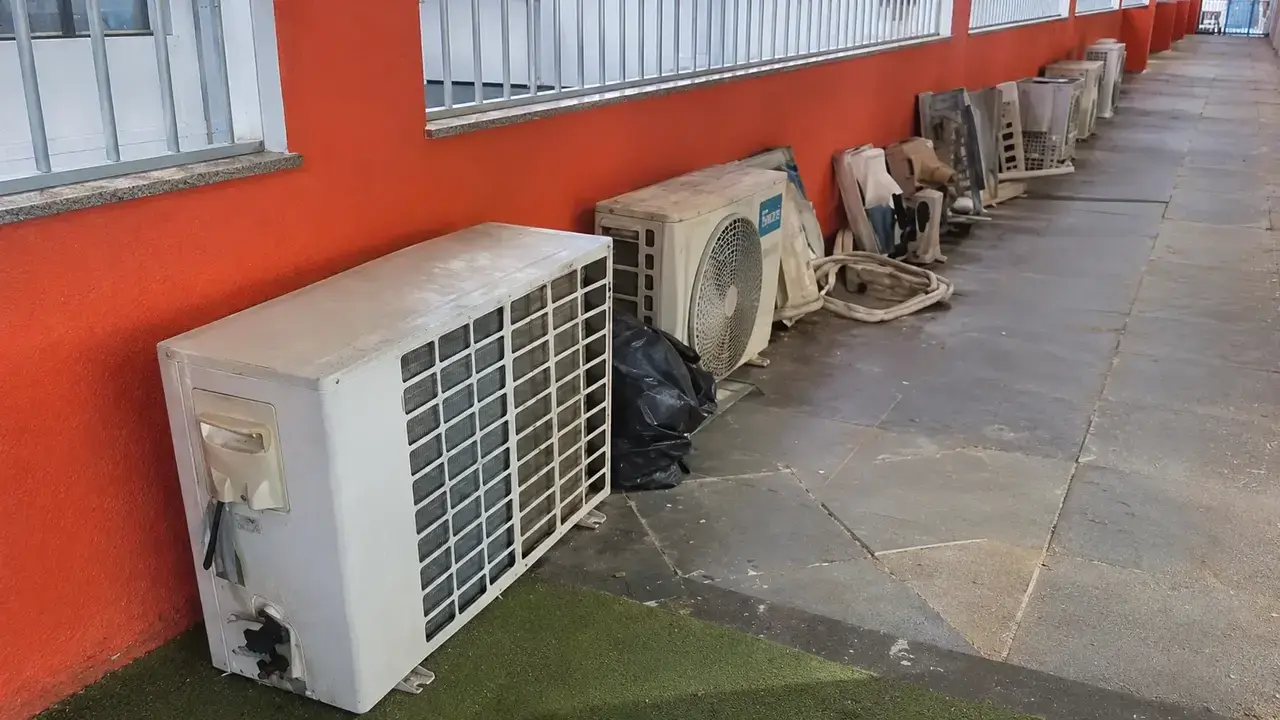 Furtos suspendem aulas em três escolas públicas da cidade do Rio