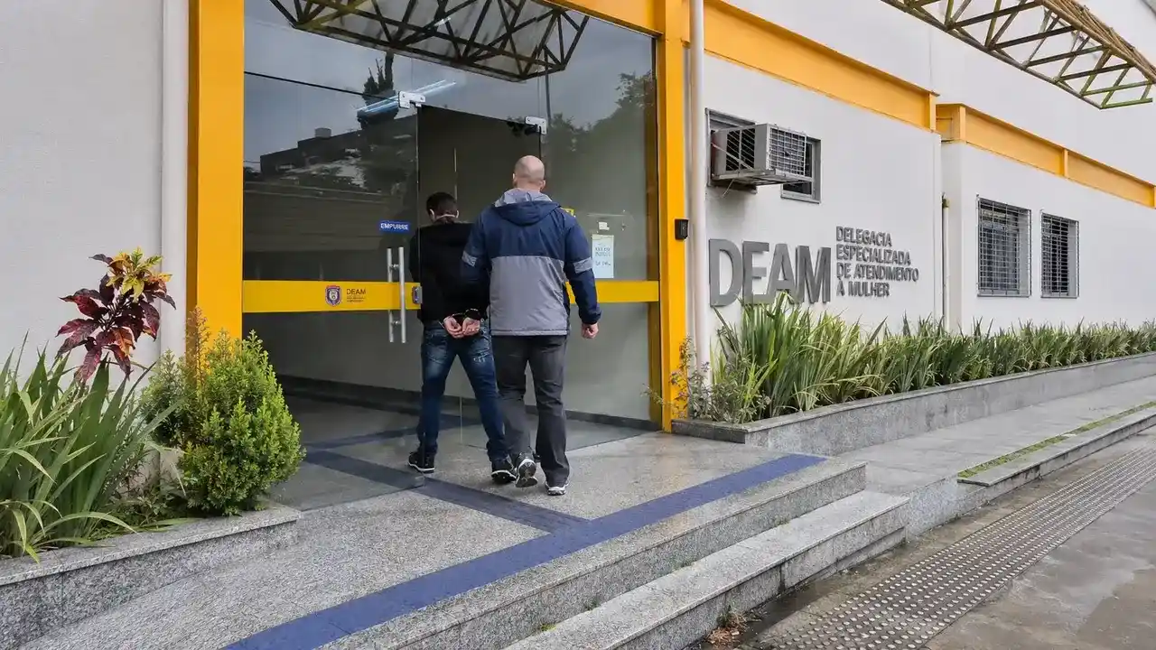 Suspeito de descumprir medida protetiva é preso em Conselheiro Paulino