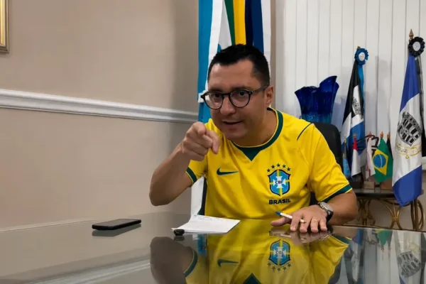 Justiça determina retirada de vídeo publicado por Johnny Maycon