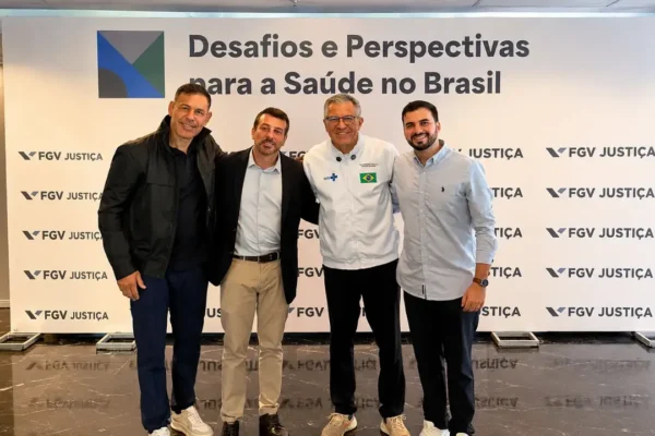 Demanda por atendimento pediátrico é apresentada ao ministro da Saúde