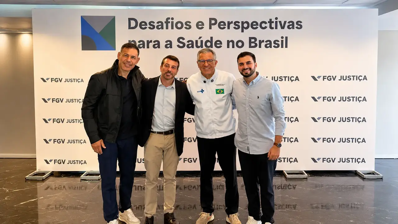 Demanda por atendimento pediátrico é apresentada ao ministro da Saúde