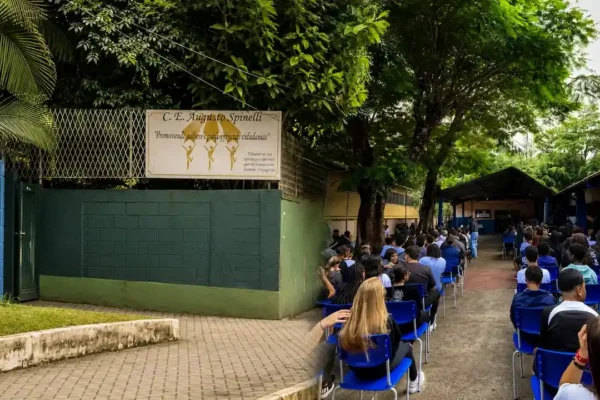 Ranking do Enem 2025 destaca o Colégio Estadual Augusto Spinelli como a melhor escola pública de Nova Friburgo e o Colégio São João Batista entre as dez melhores escolas particulares do Estado do Rio de Janeiro.