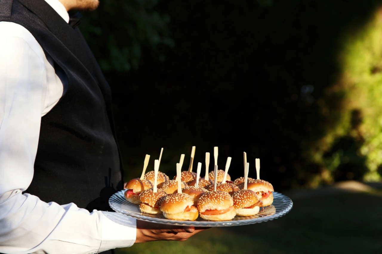 Prefeitura de Nova Friburgo abre licitação de R$ 165,9 mil para lanches