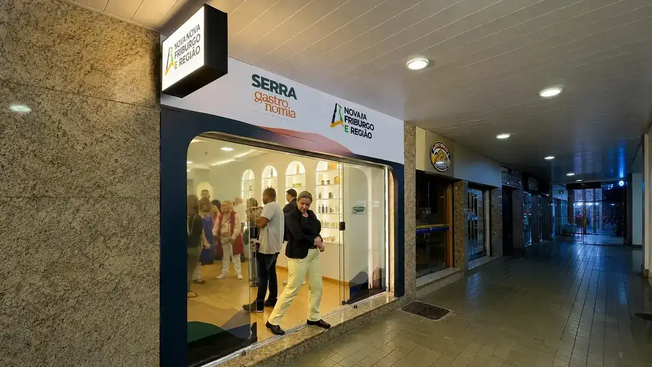 Interior da nova sede do Nova Friburgo Convention & Visitors Bureau, inaugurada no Centro da cidade.