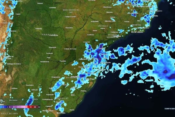 vórtice ciclônico no Rio de Janeiro provoca chuva e reduz calor no início da semana