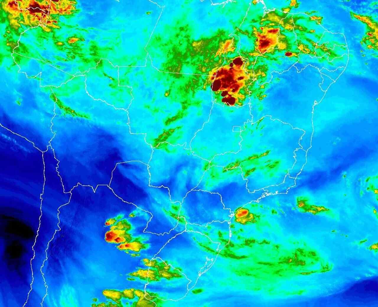 Previsão do tempo no Rio de Janeiro indica chuva, trovoadas e queda de temperatura ao longo da semana em várias cidades do estado.
