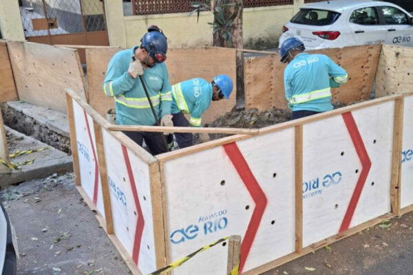 Cedae realiza reparos emergenciais e abastecimento é afetado em cidades do RJ