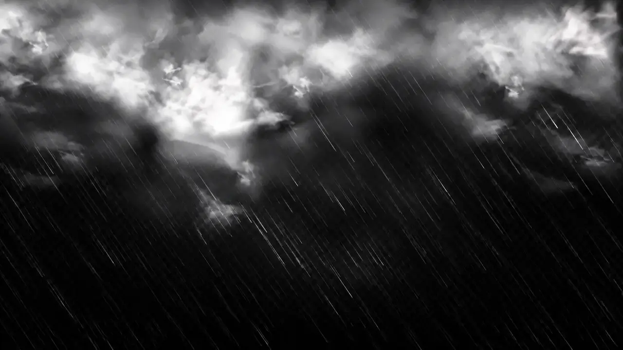 Nuvens carregadas e chuva intensa durante temporal