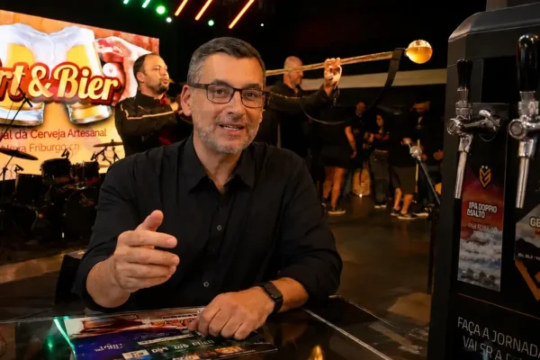 Zé Alexandre defende planejamento e parcerias para transformar o calendário cultural em fonte de turismo, trabalho e renda.