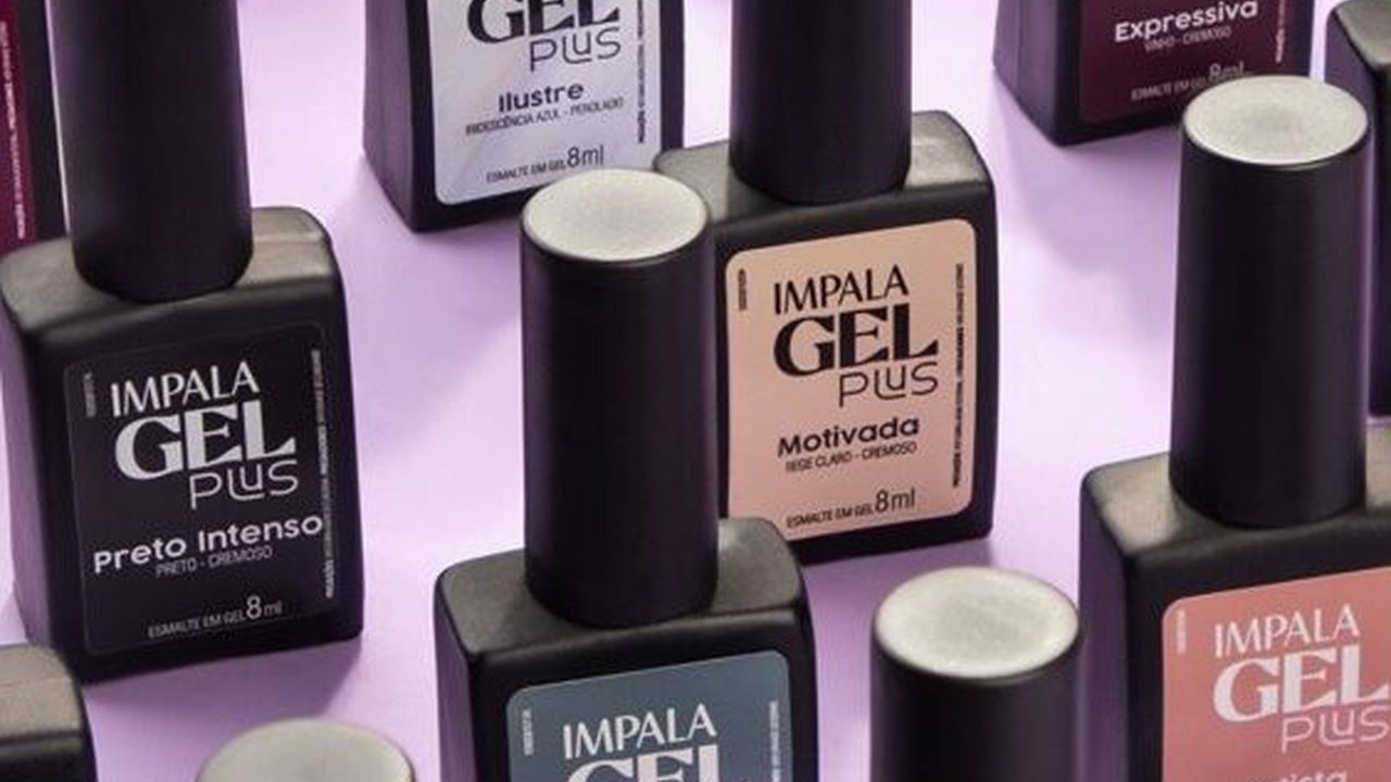 Coleção de esmaltes Impala Gel Plus em vários tons.