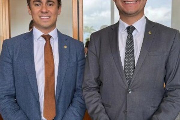 Prefeito Johnny Maycon e Nikolas Ferreira em Brasília, em agendas do PL.
