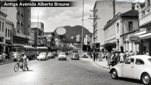 Avenida Alberto Braune na década de 1960, no Centro de Nova Friburgo
