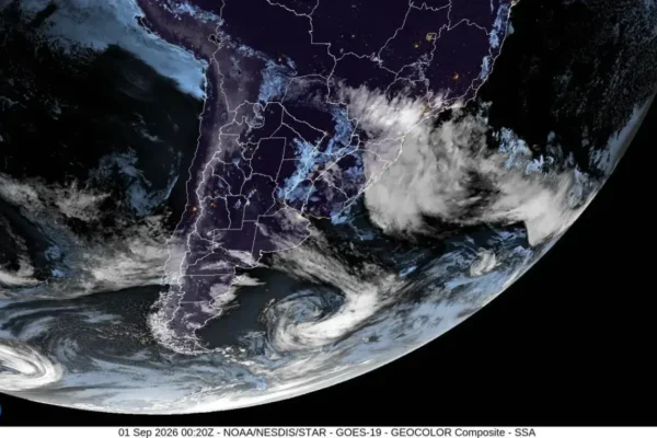 Imagem de satélite mostra ciclone extratropical próximo ao Brasil