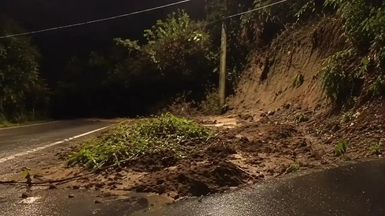 Chuva provoca falta de luz e relatos de risco em Nova Friburgo