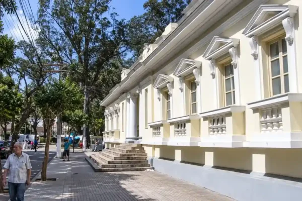 Pessoas com síndrome de Down participam de atividades da 26ª Zona Eleitoral