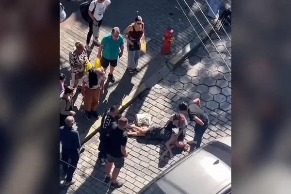 Jovem é atropelado no Centro de Nova Friburgo